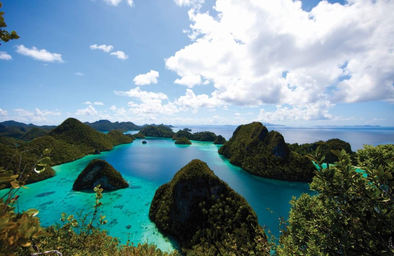 Indonesia: enchanting islands