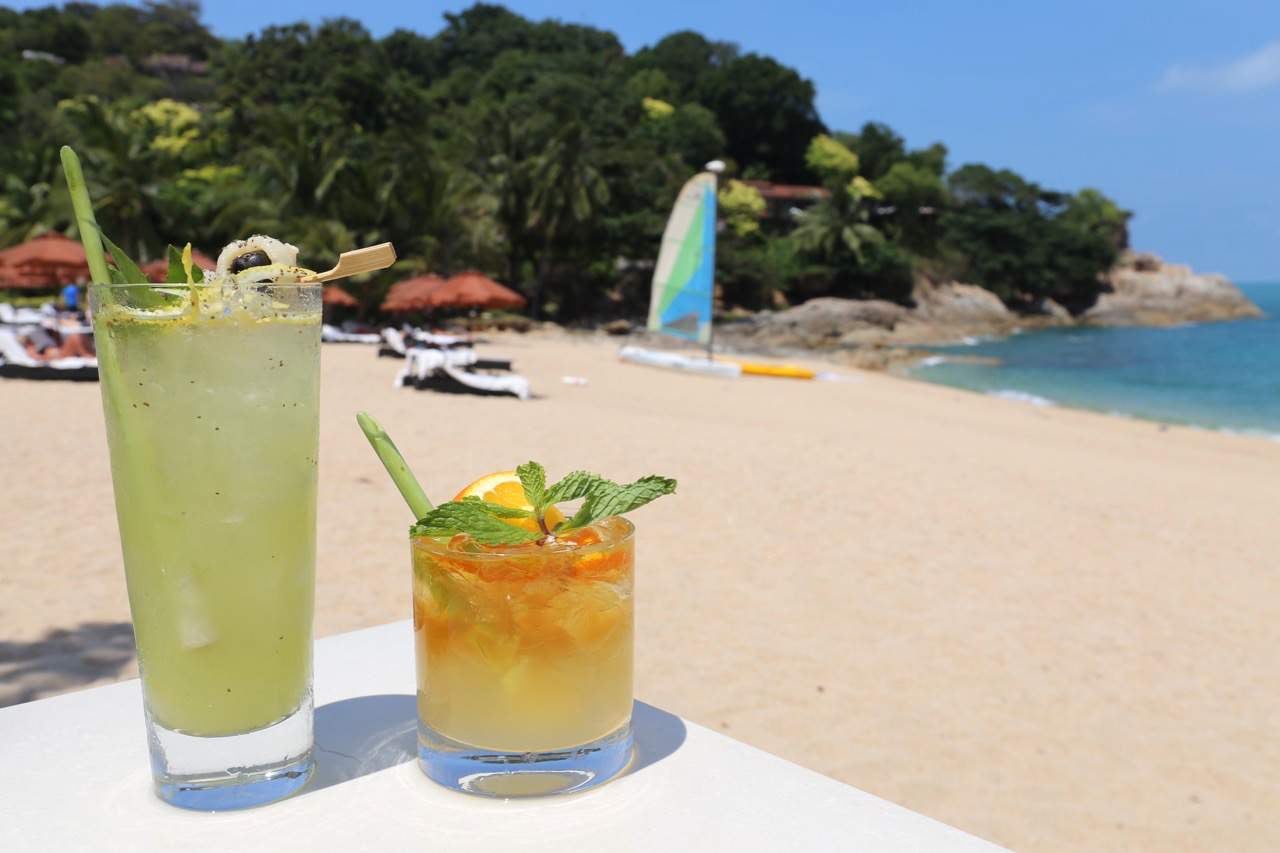The Tongsai Bay, Thailand, replaces plastic straws with lemongrass