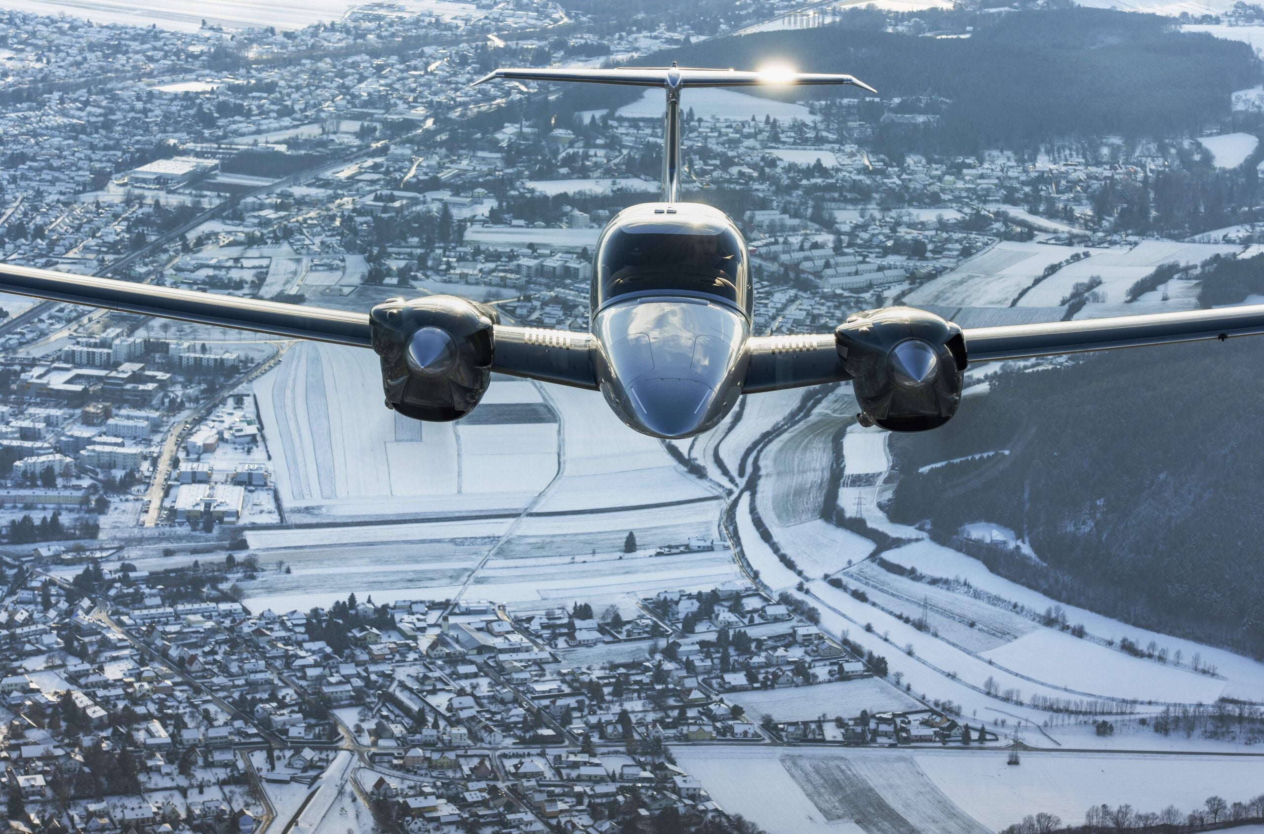 Twin troubles: navigating two engines in air Twin troubles: navigating two engines in air