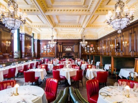 Simpson's-in-the-Strand review: 'assiduously presented, and served with cheerful warmth'
