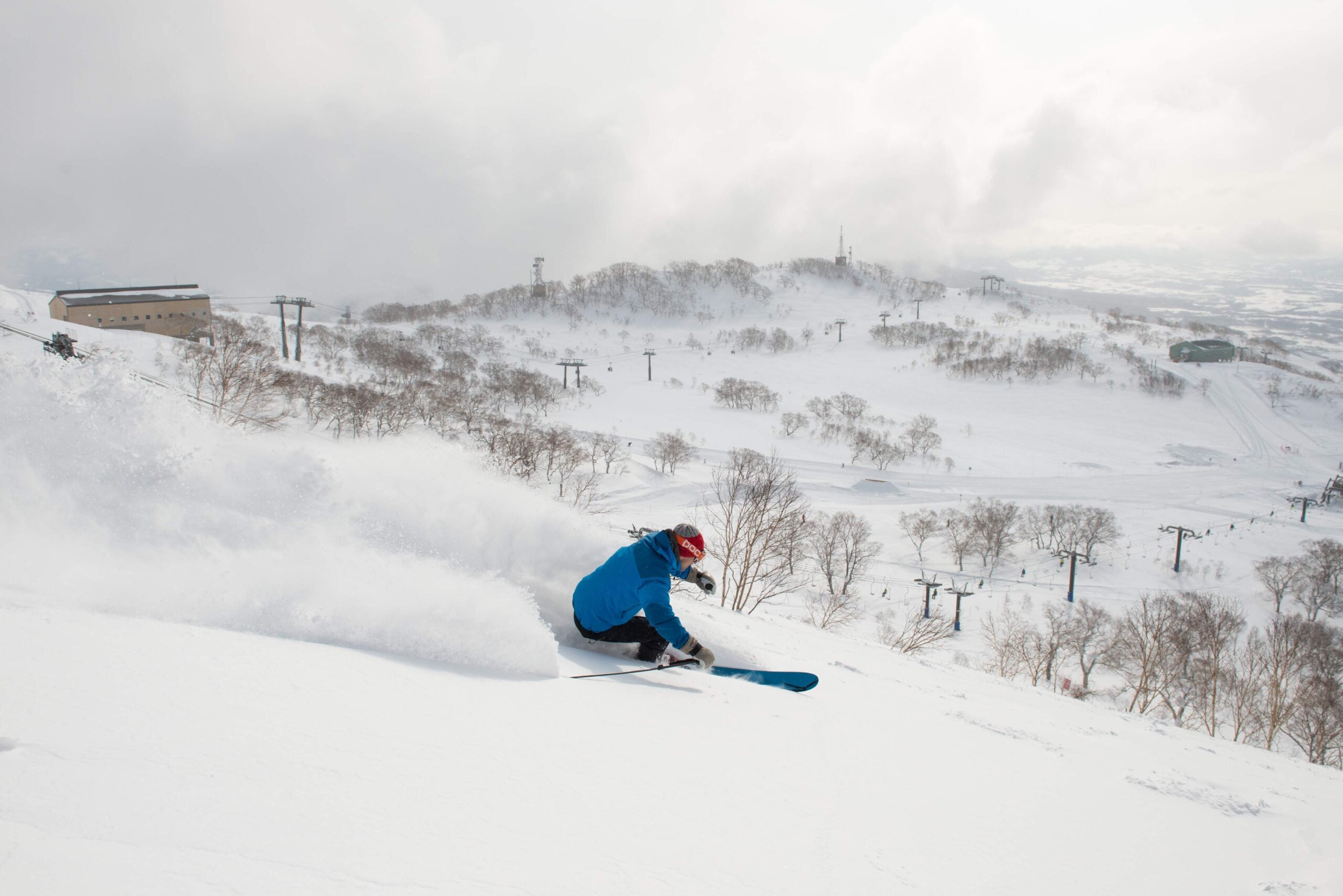 Skiing in Niseko, the land of the sliding fun