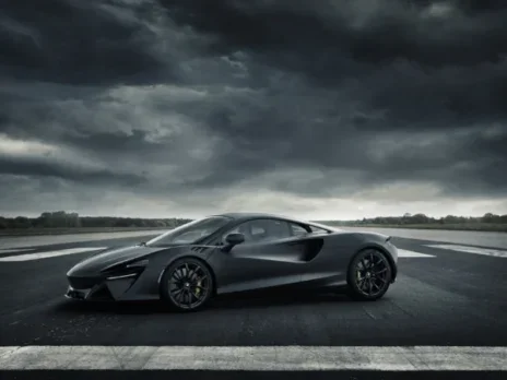 The Functional Elegance Behind the McLaren Artura