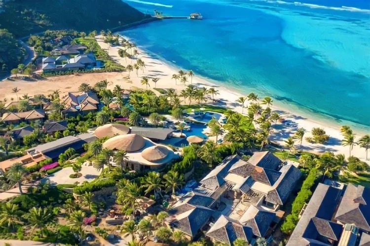 Oil Nut Bay offers residences and hotel suites to discerning guests looking for luxury / Image: BVI Tourist Board