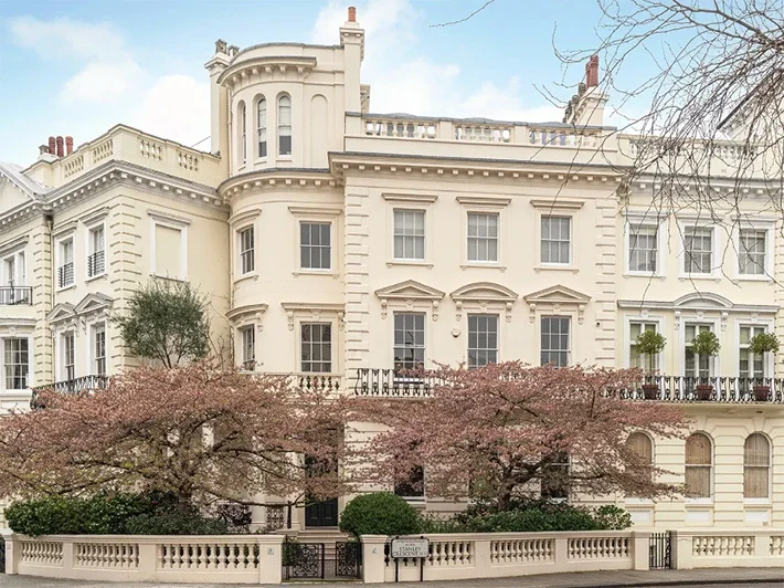 Luxury Notting Hill townhouse with cream exterior