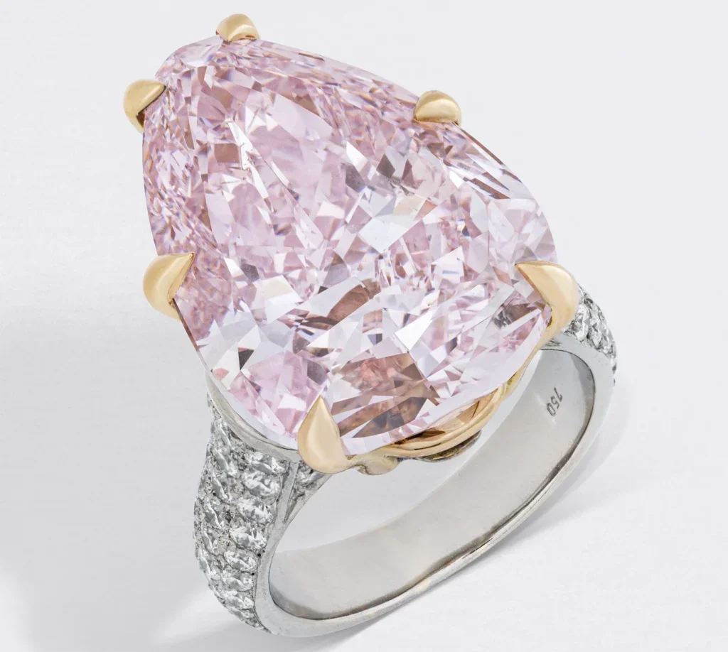A pink pear modified brilliant cut diamond ring of 20.06 carats and 18k white and yellow gold, part of the Heidi Horten collection