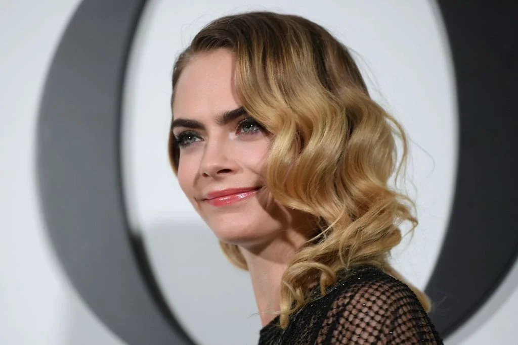 giving list cara delevingne