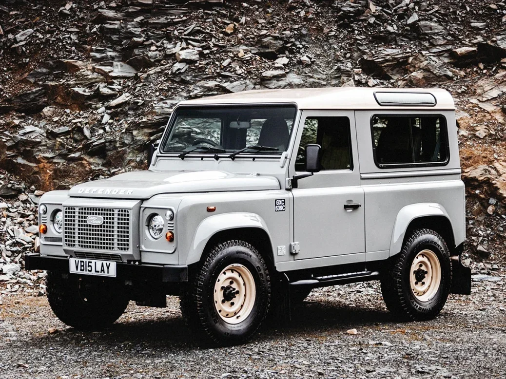 Land Rover’s Defender Works V8 Islay Edition
