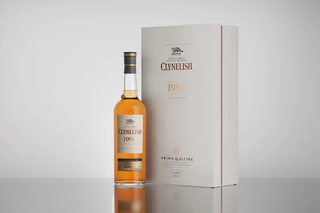 A bottle of Prima & Ultima Clynelish 1996