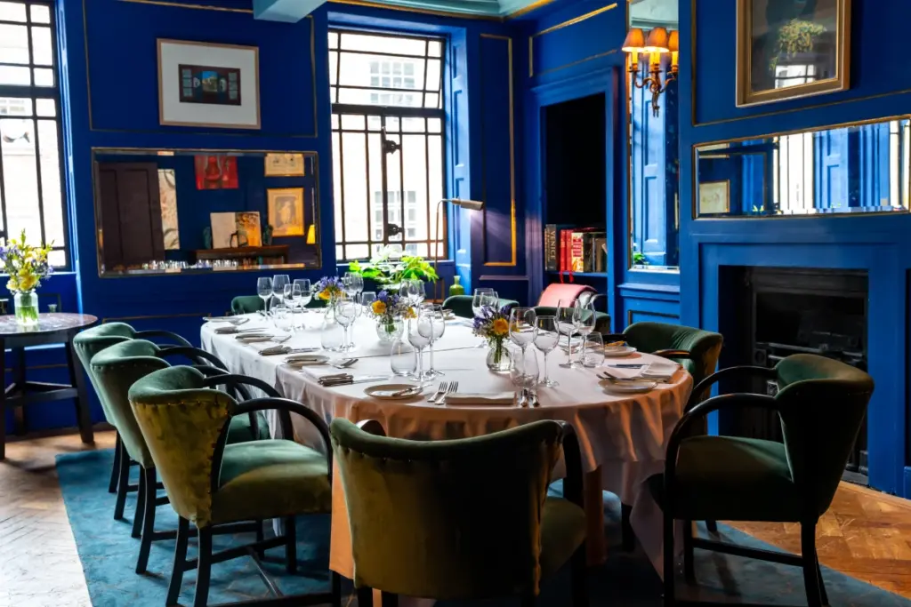 L'Escargot's salon bleu set for dinner or lunch