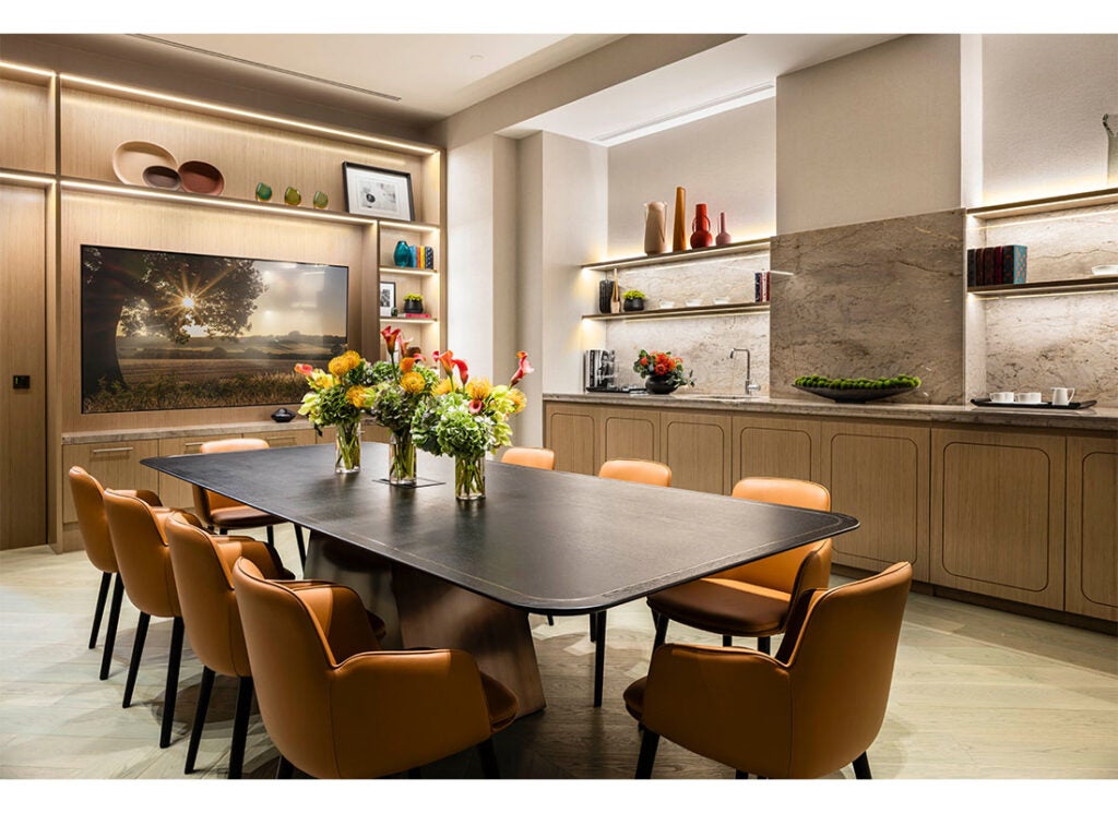 A dining room/kitchen inside Park Modern 