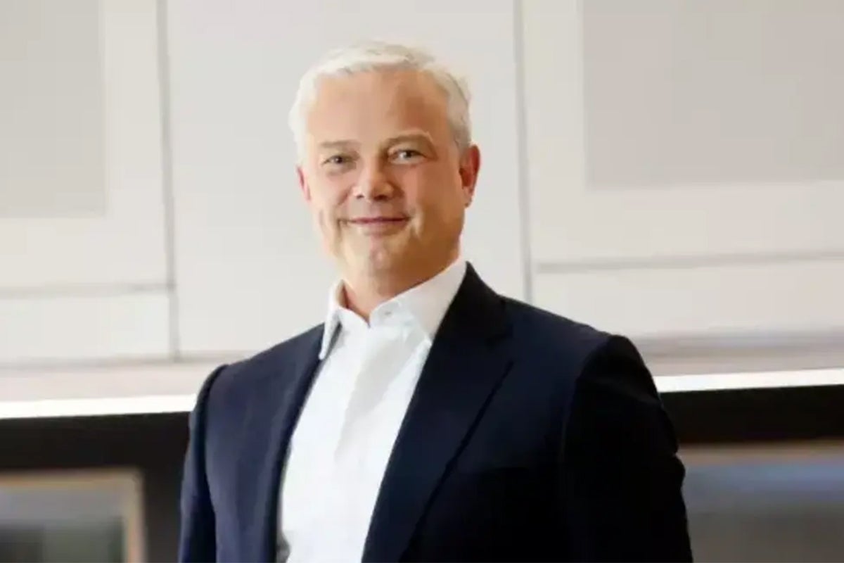 Schroders to promote CFO to top job Schroders to promote CFO to top job