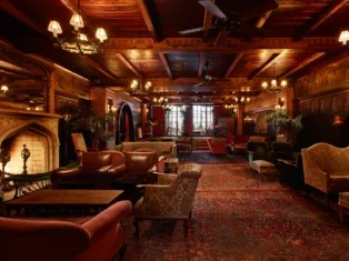 <strong>The Bowery Hotel: The it hotel full of old-world elegance</strong>