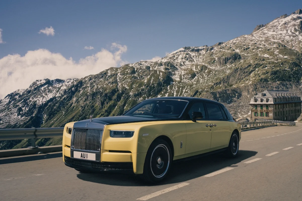 First look at Goldfinger-inspired Rolls-Royce Phantom specially commissioned for super-rich Bond fan First look at Goldfinger-inspired Rolls-Royce Phantom specially commissioned for super-rich Bond fan