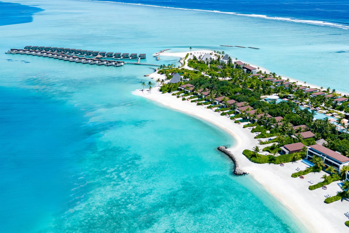 Barefoot bliss at the Maldives' Kuda Villingili Resort Barefoot bliss at the Maldives' Kuda Villingili Resort