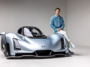 CEO of ultra high-tech car company Lukas Czinger on 3D printing, AI and Enlightenment