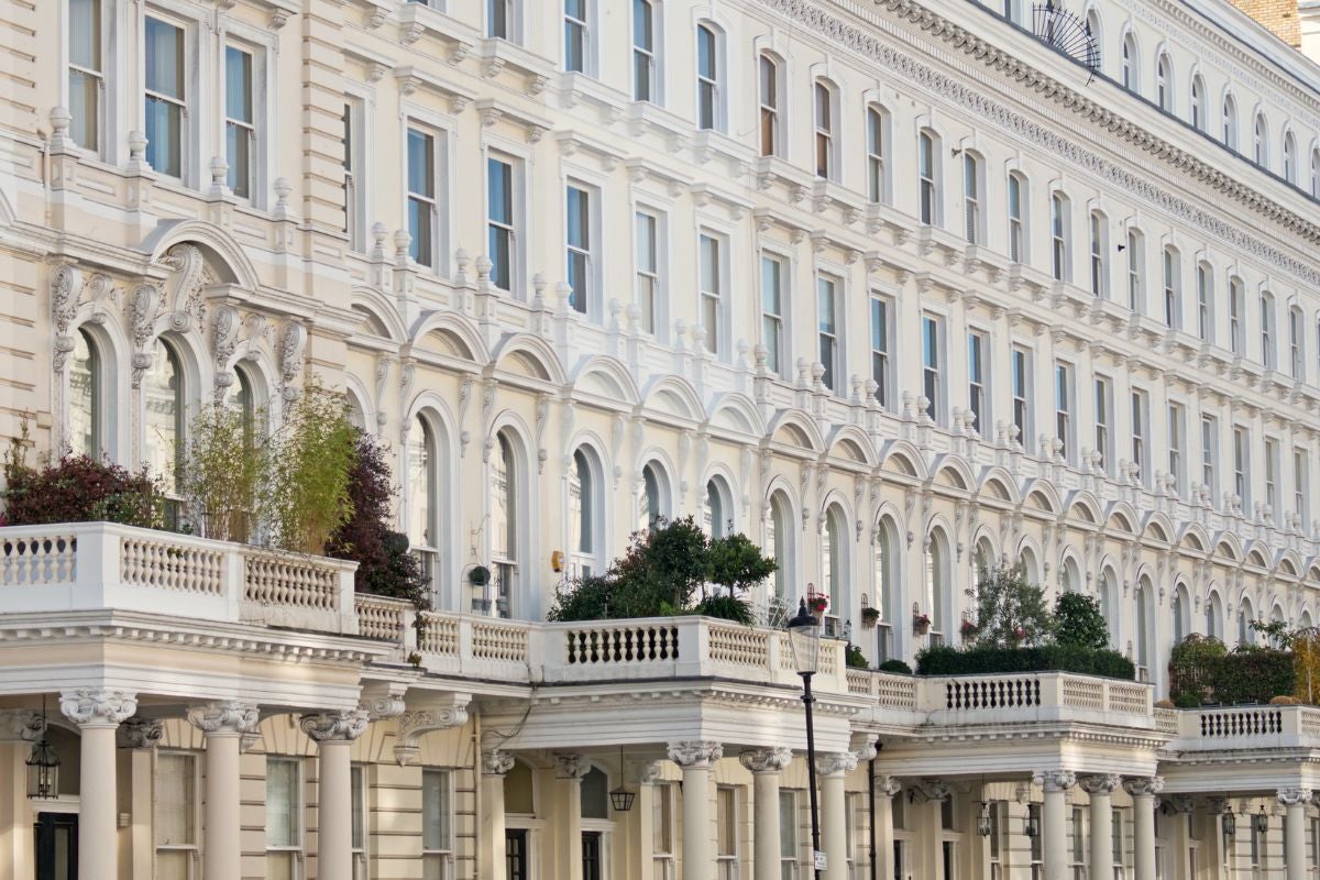 Super-rich return to market even as sales of ultra-prime homes in central London continue to drop Super-rich return to market even as sales of ultra-prime homes in central London continue to drop